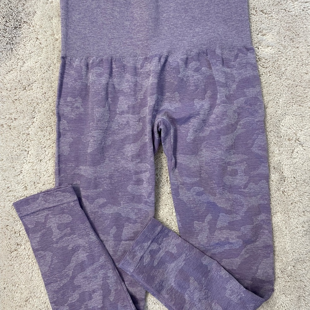 NVGTN Camo Seamless